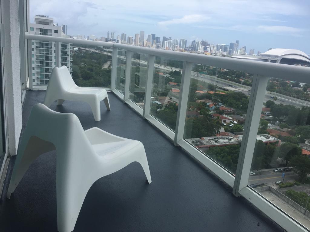 Lyx Suites By The Miami River Eksteriør bilde